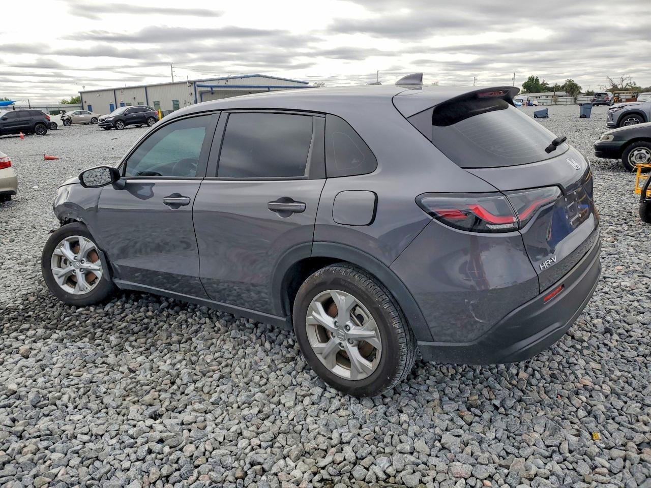 2025 Honda Hr-V Lx - zdjęcie 2
