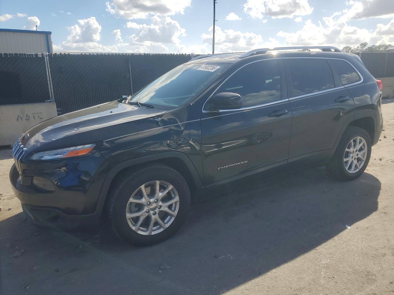 2015 Jeep Cherokee Latitude - zdjęcie główne
