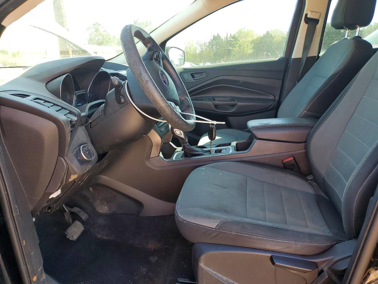 2017 Ford Escape S - zdjęcie 7
