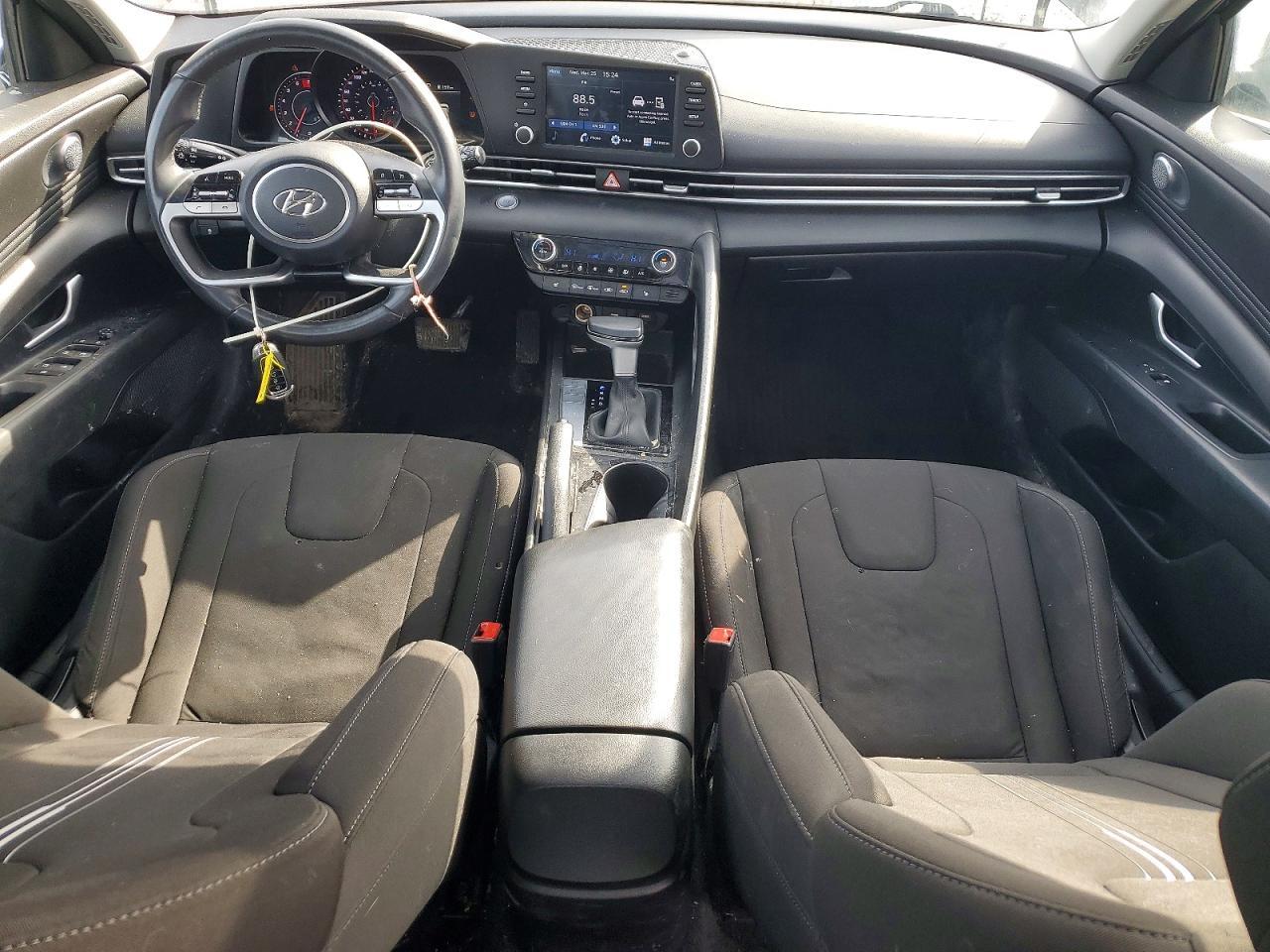 2022 Hyundai Elantra Sel - zdjęcie 8