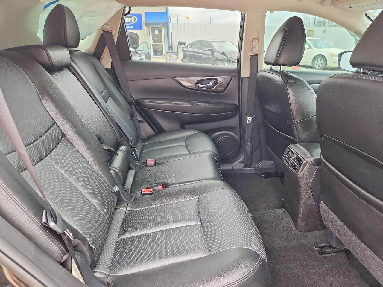 2016 Nissan Rogue Sl - zdjęcie 11