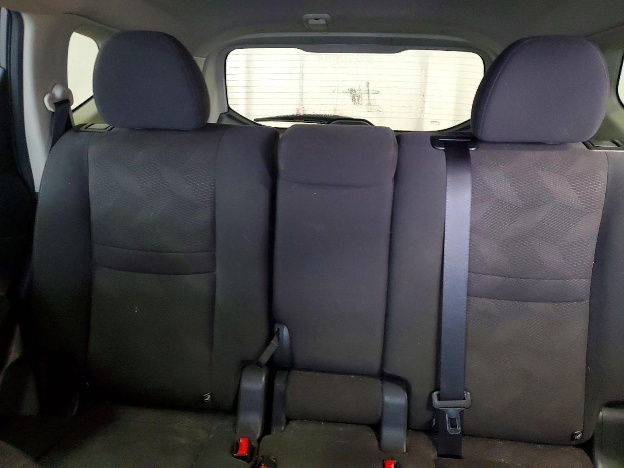 2016 Nissan Rogue S - zdjęcie 10