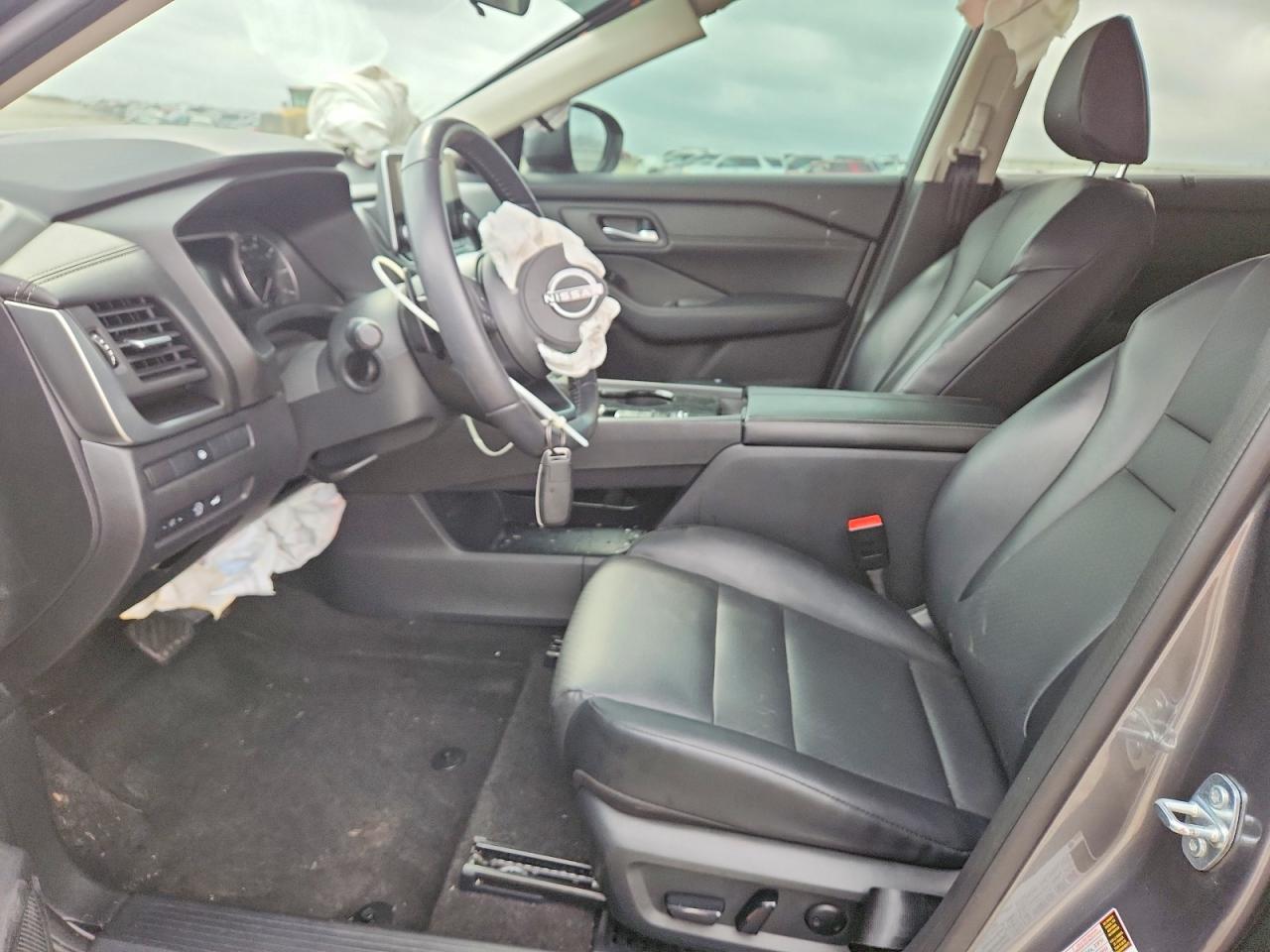 2024 Nissan Rogue Sv - zdjęcie 7