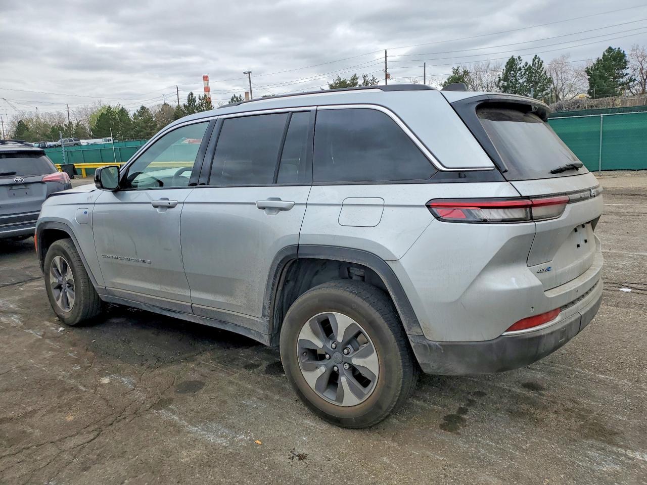 2022 Jeep Grand Cherokee Limited 4Xe - zdjęcie 2