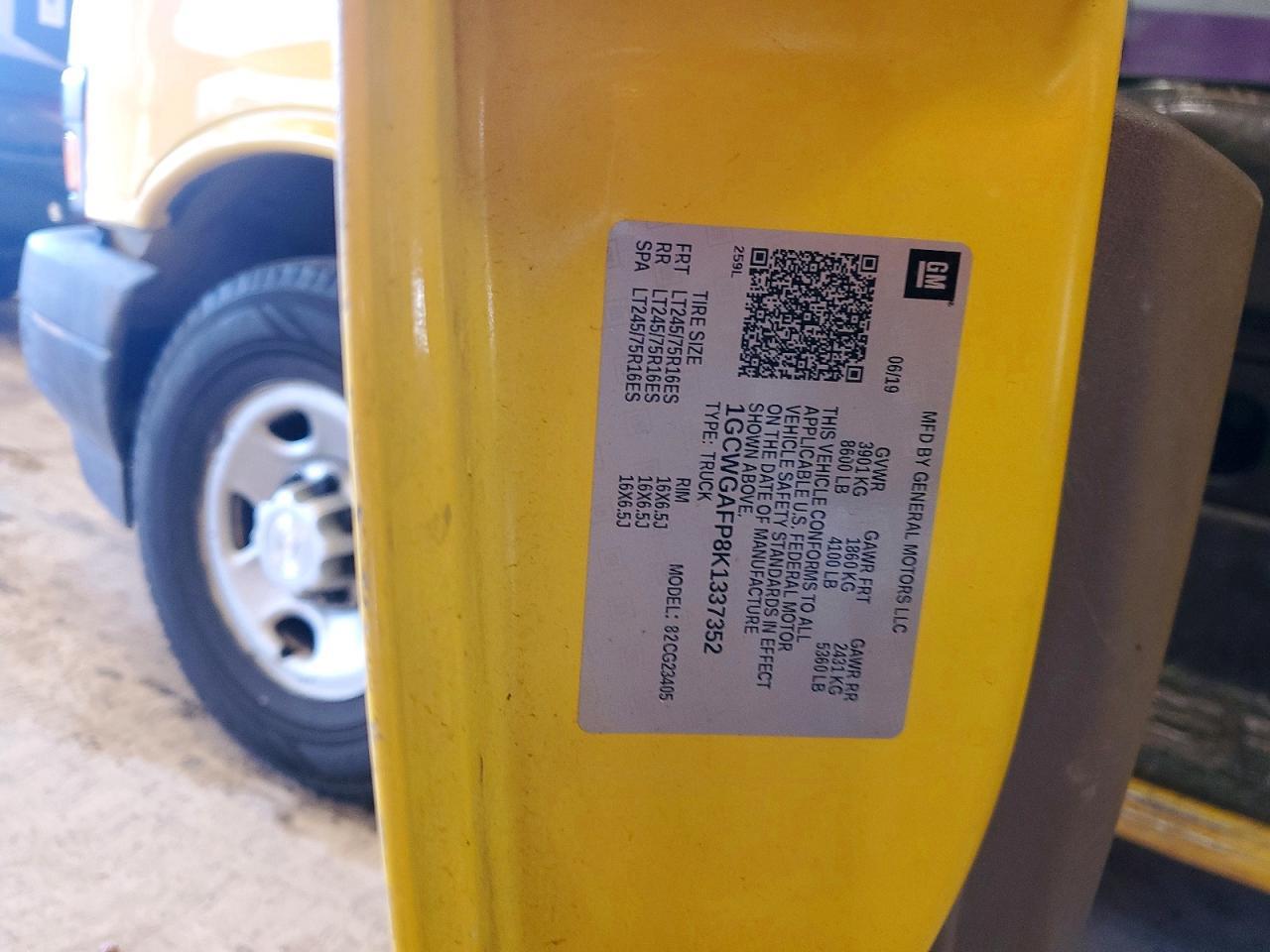 2019 Chevrolet Express G2500 - zdjęcie 12