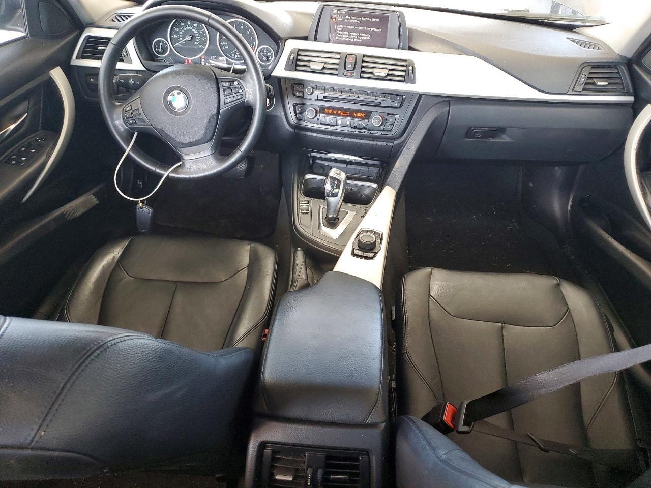 2013 BMW 328 I - zdjęcie 8