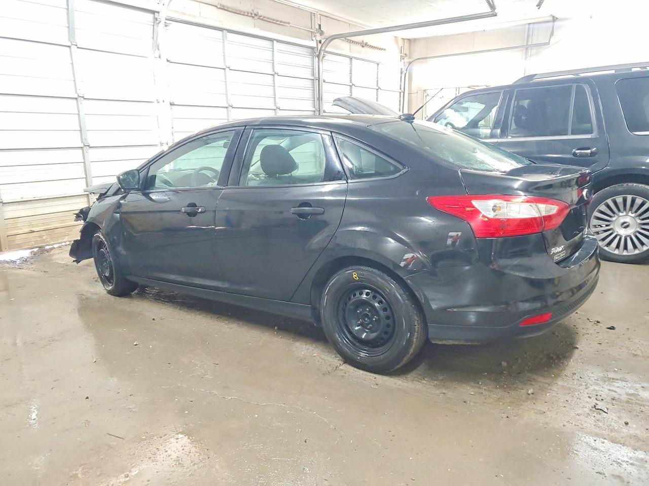 2013 Ford Focus S - zdjęcie 2