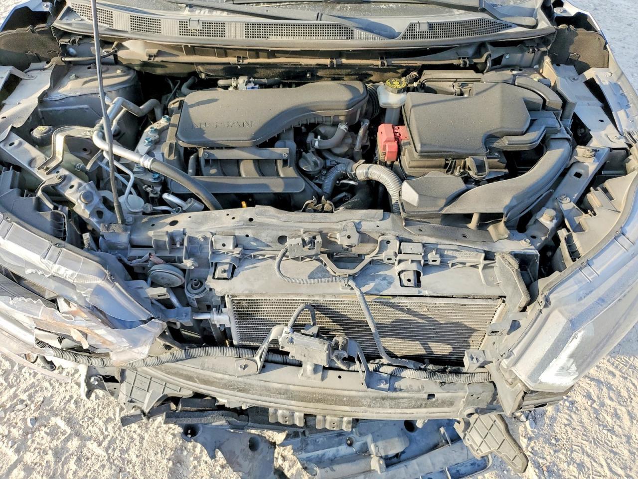 2020 Nissan Rogue Sport S - zdjęcie 12