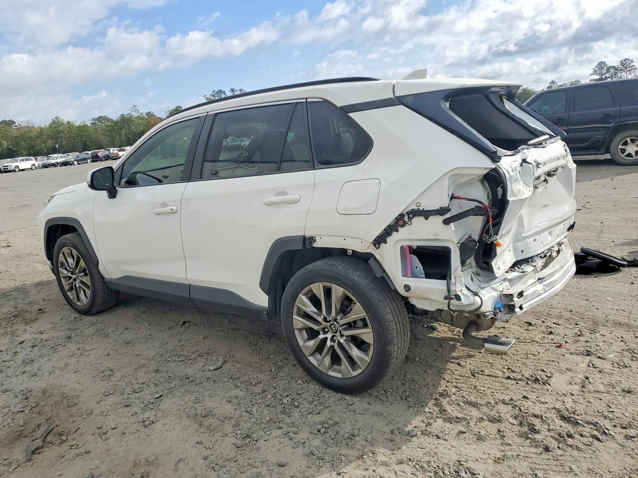 2019 Toyota Rav4 Xle Premium - zdjęcie 2
