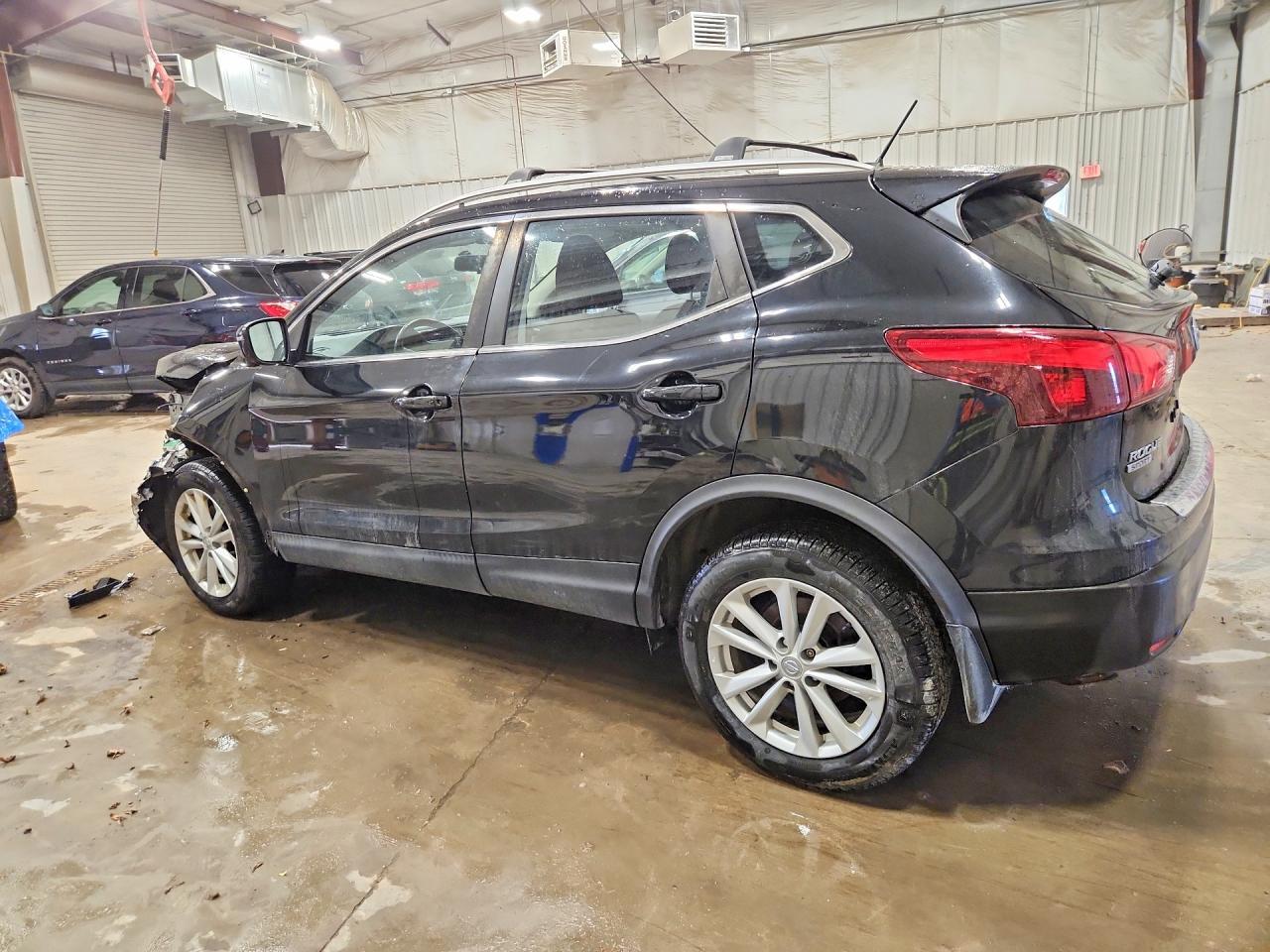 2018 Nissan Rogue Sport Sv - zdjęcie 2