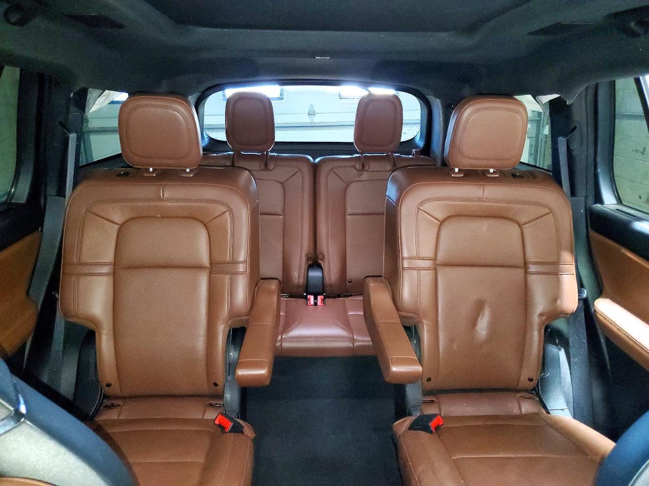 2022 Lincoln Aviator Reserve - zdjęcie 10