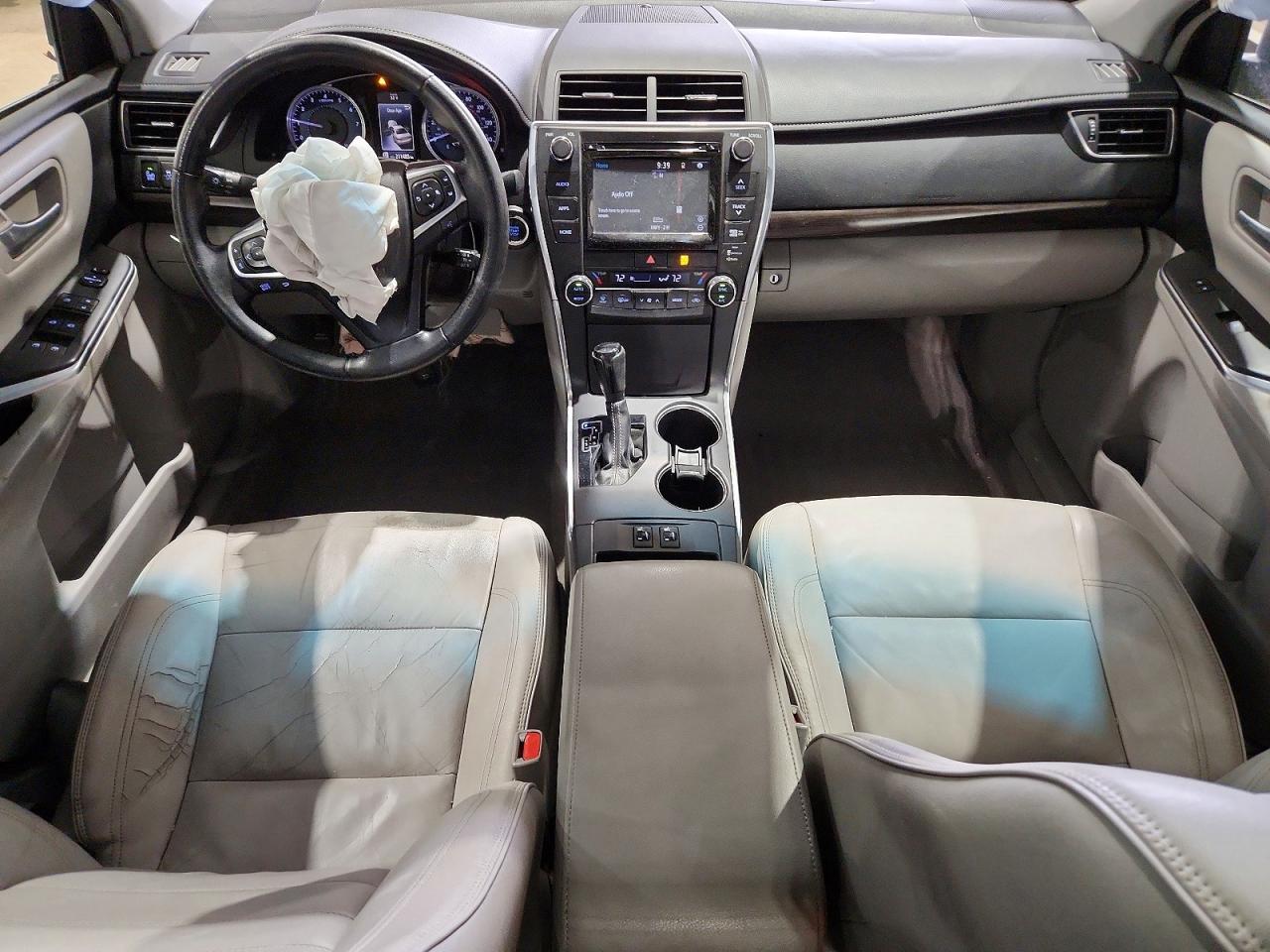 2015 Toyota Camry Xle - zdjęcie 8