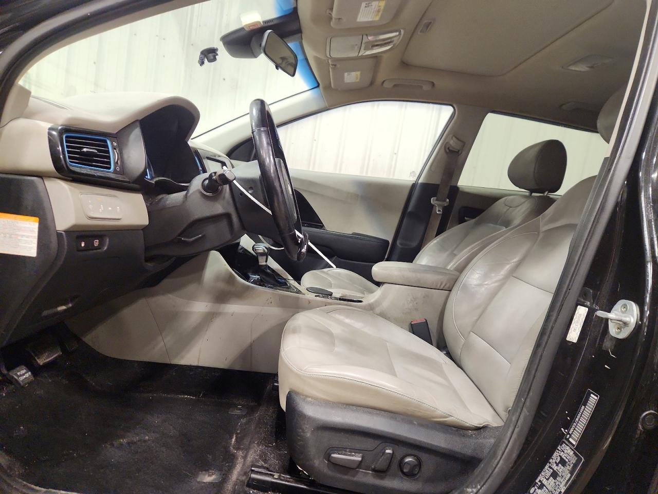 2017 Kia Niro Touring - zdjęcie 7