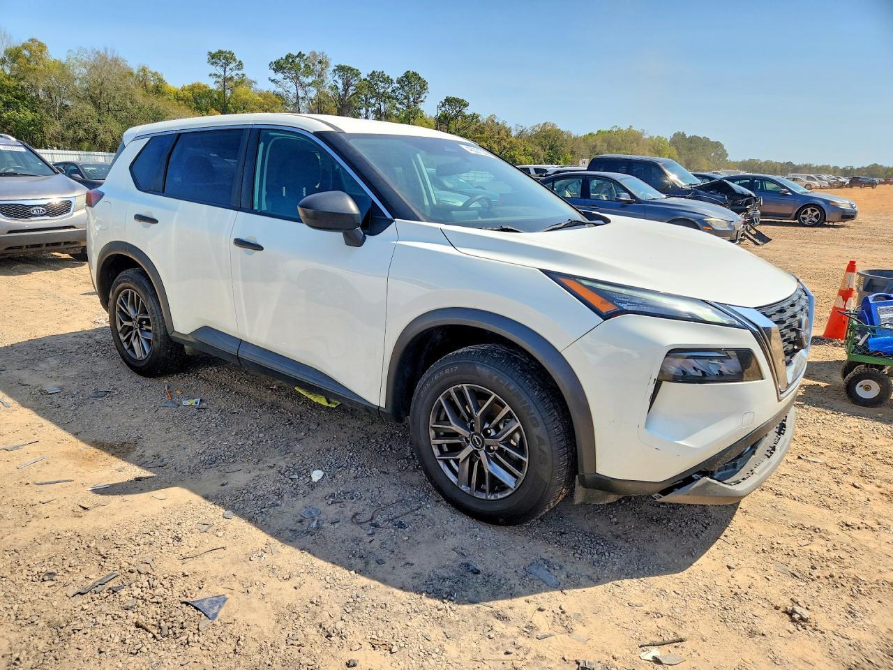 2023 Nissan Rogue - zdjęcie 4
