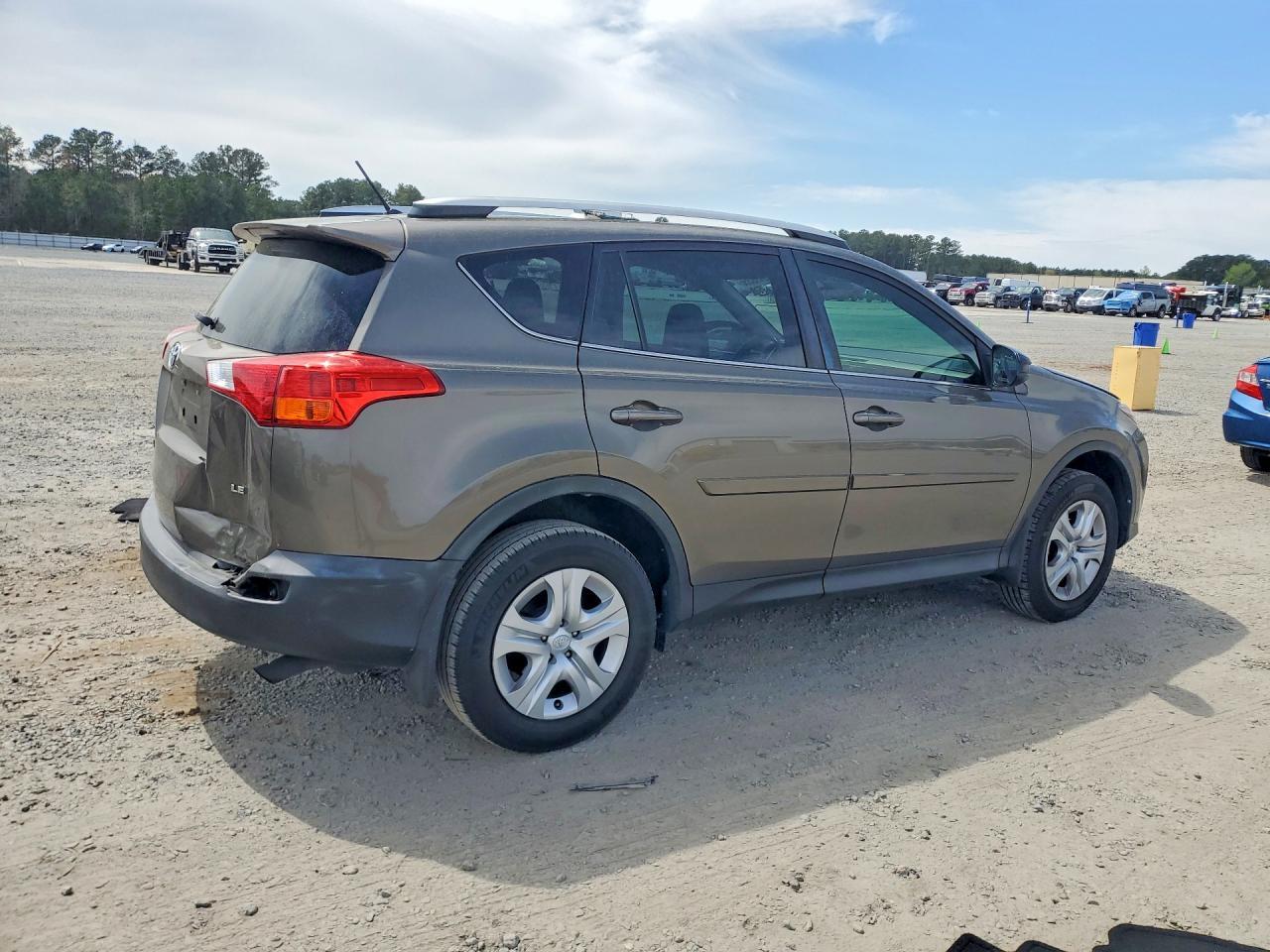 2014 Toyota Rav4 Le - zdjęcie 3