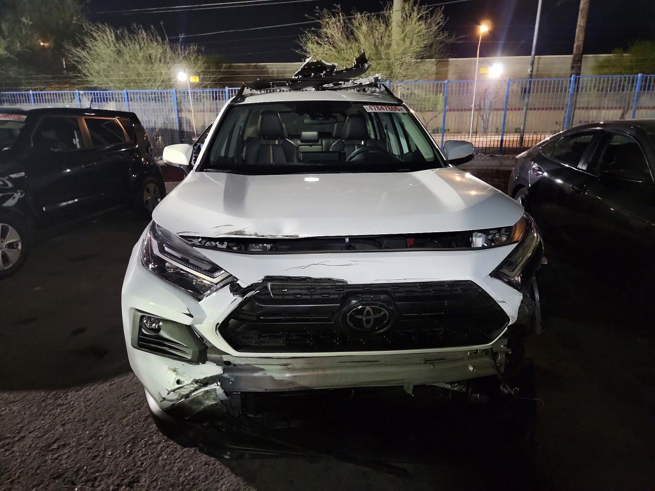 2024 Toyota Rav4 Adventure - zdjęcie 5