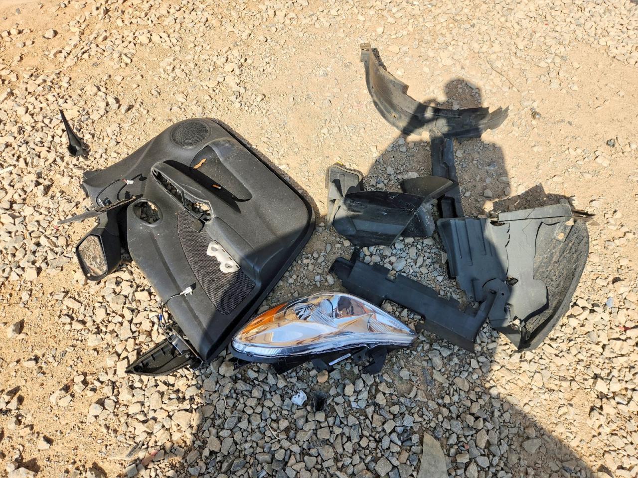 2014 Nissan Versa S - zdjęcie 12