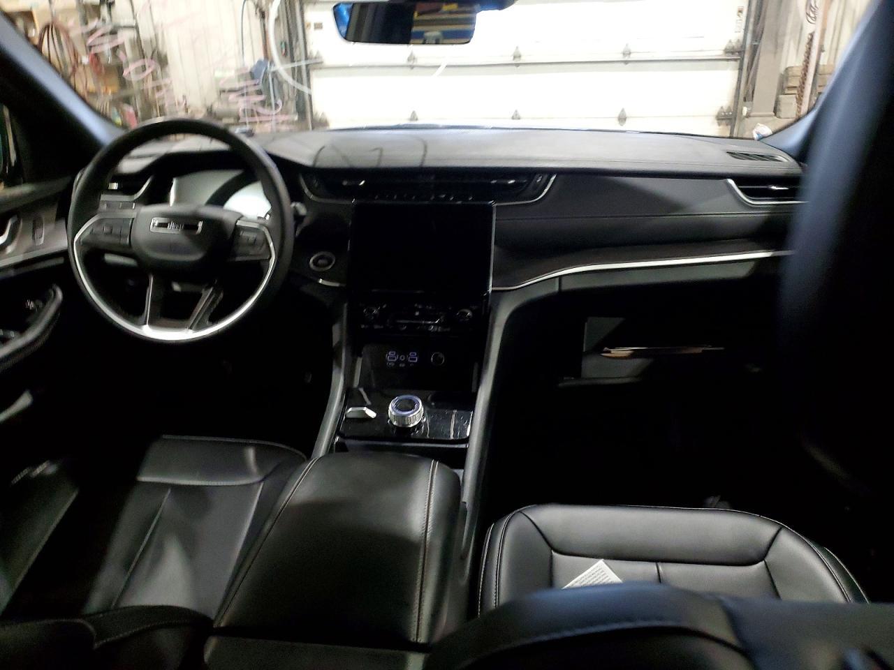 2025 Jeep 4X4Limited - zdjęcie 8