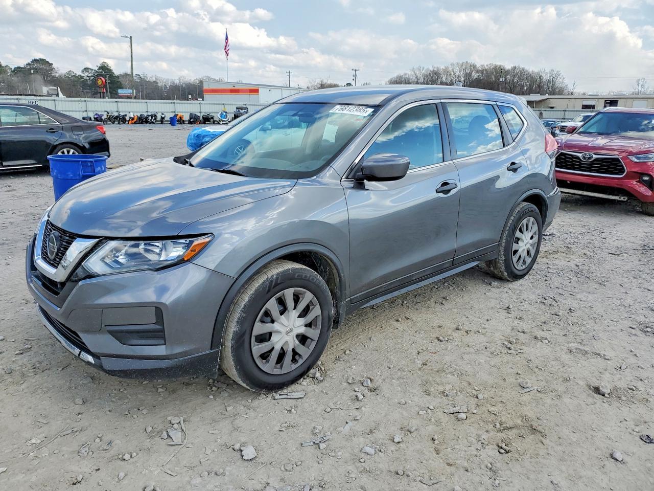 2018 Nissan Rogue S - zdjęcie główne