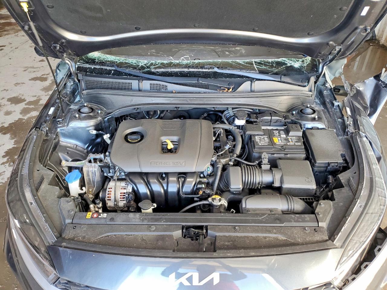 2023 Kia Forte Lxs - zdjęcie 11