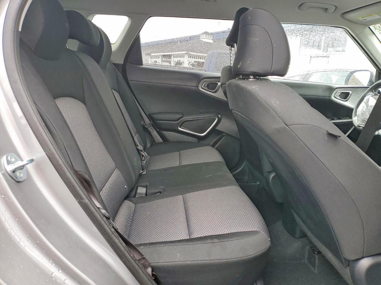 2025 Kia Soul Lx - zdjęcie 11