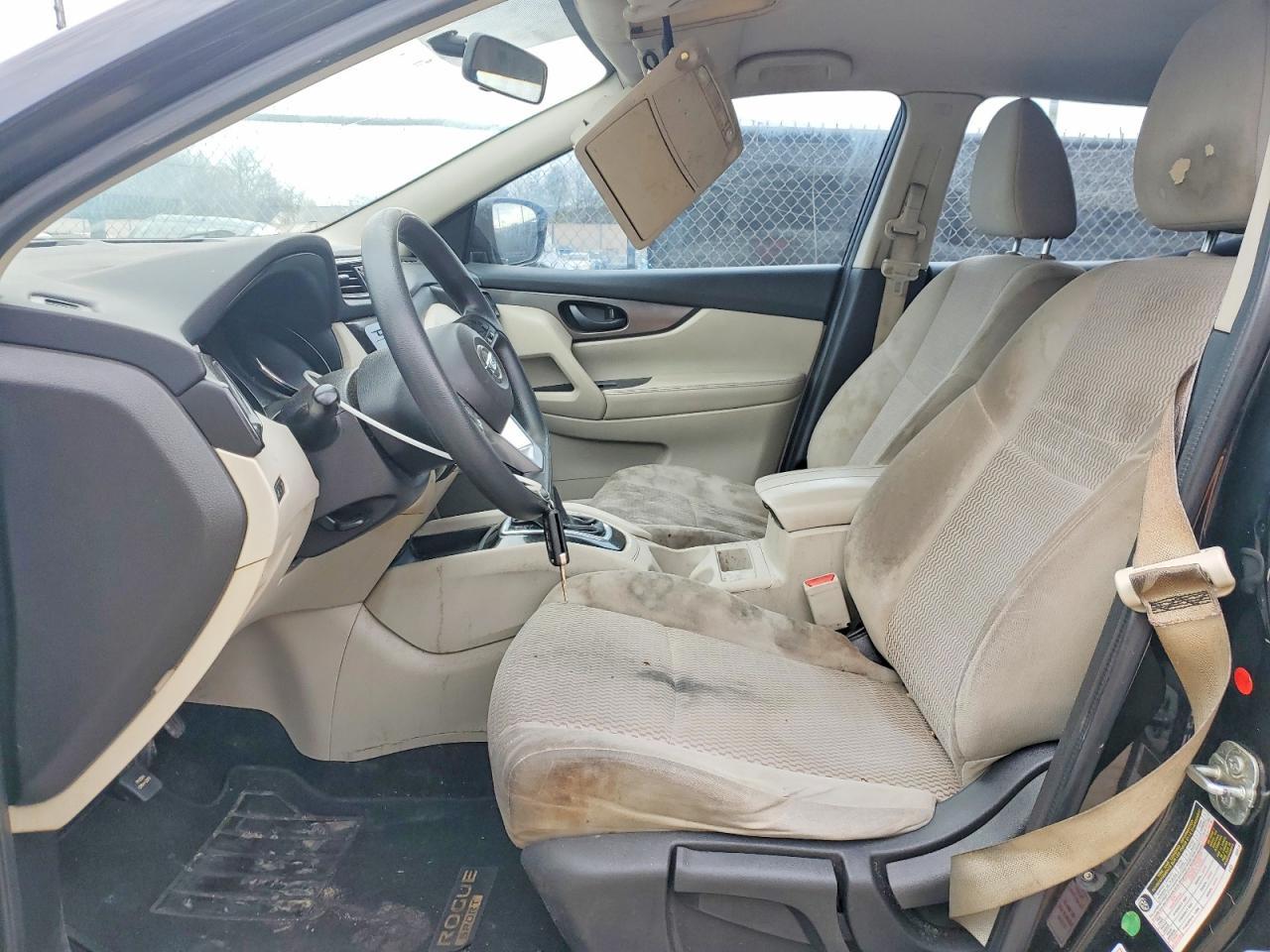 2017 Nissan Rogue Sport S - zdjęcie 7