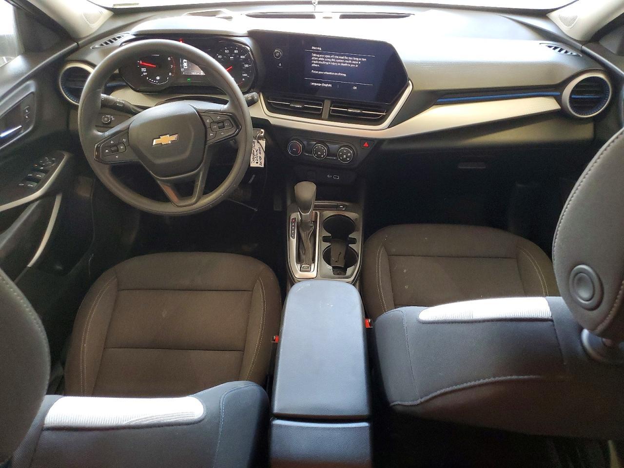 2024 Chevrolet Trax Ls - zdjęcie 8