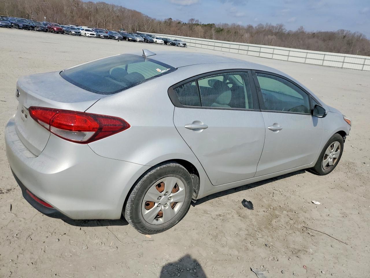2017 Kia Forte Lx - zdjęcie 3