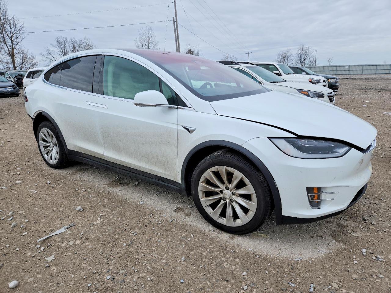 2018 Tesla Model X - zdjęcie 4