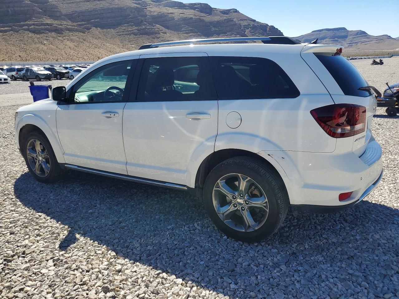 2016 Dodge Journey Crossroad - zdjęcie 2