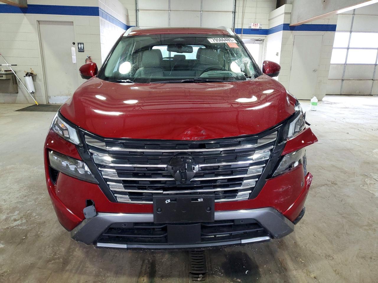 2025 Nissan Rogue Sl - zdjęcie 5