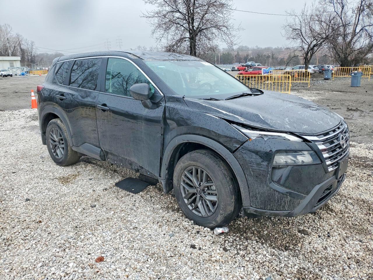 2025 Nissan Rogue S - zdjęcie 4