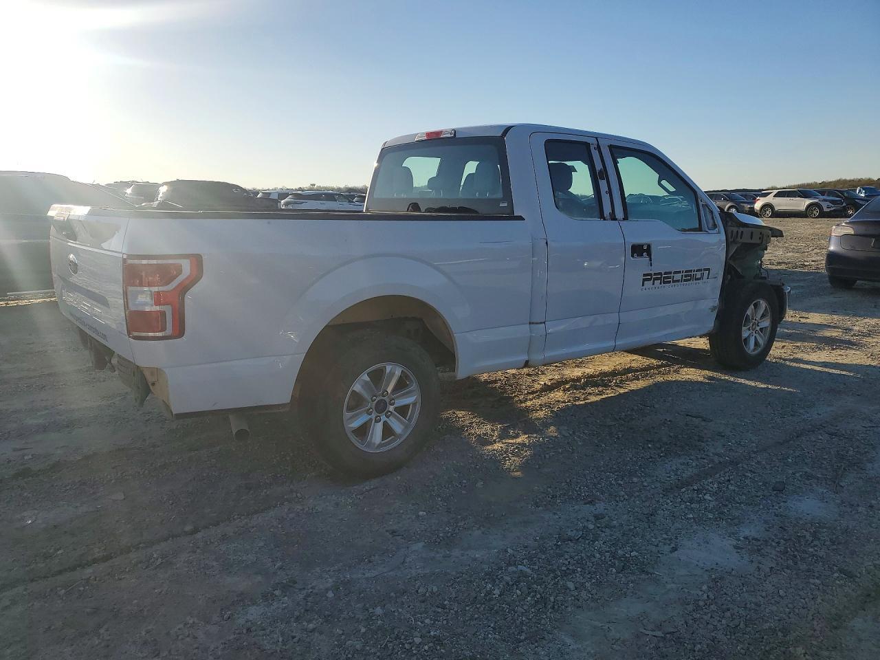 2019 Ford F150 Super Cab - zdjęcie 3