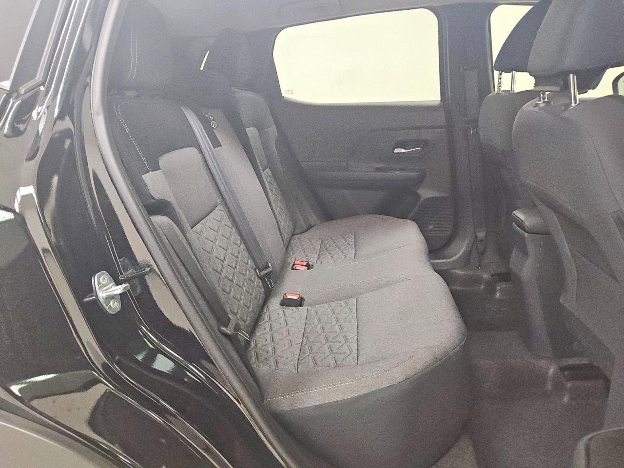 2025 Nissan Kicks Sv - zdjęcie 11