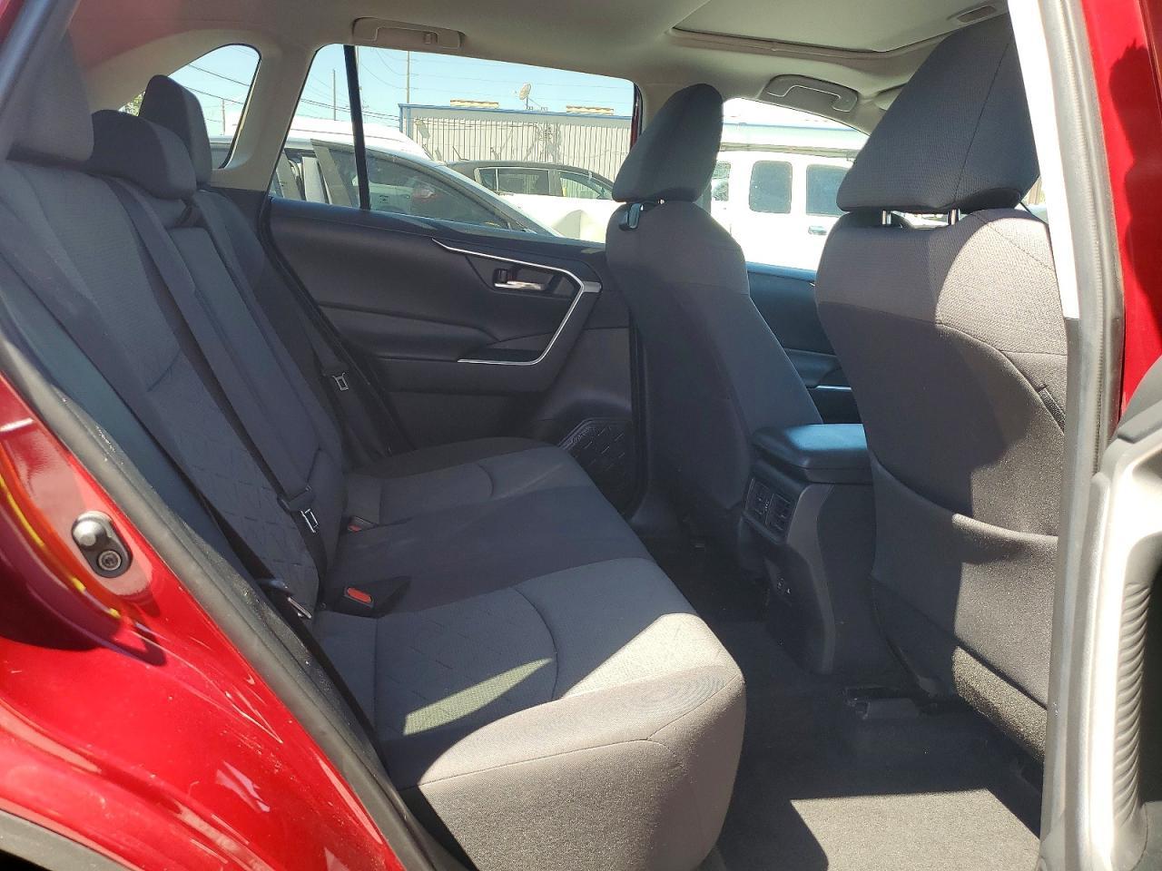 2020 Toyota Rav4 Xle - zdjęcie 11