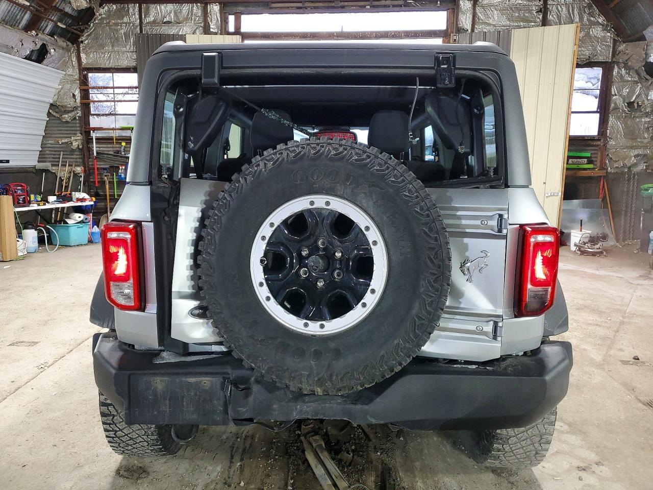 2022 Ford Bronco Base - zdjęcie 6