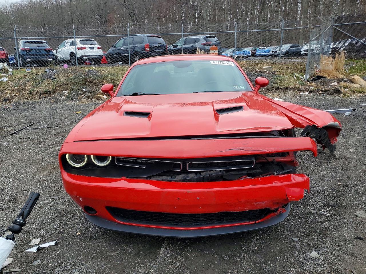 2016 Dodge Challenger Sxt - zdjęcie 5