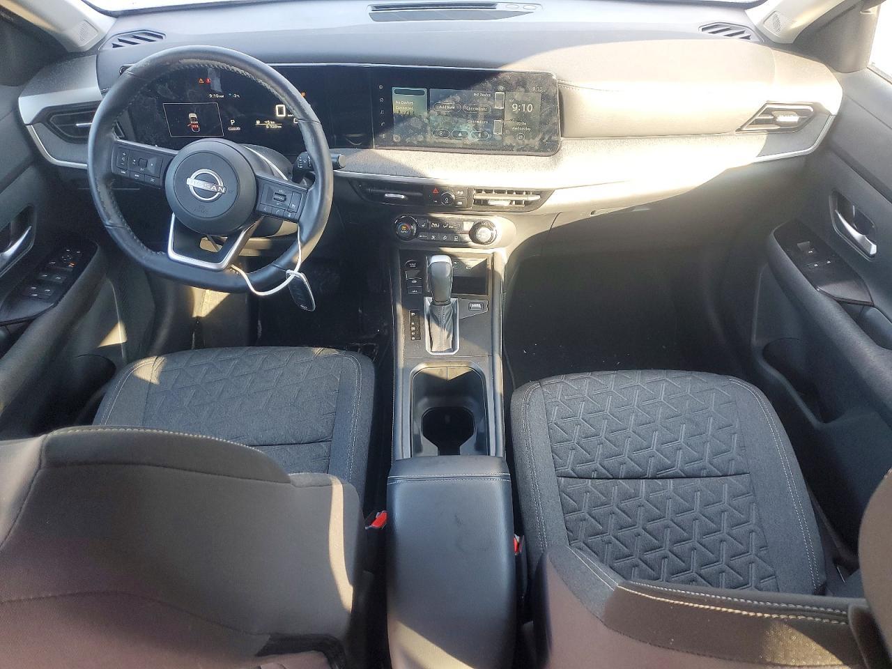 2025 Nissan Kicks Sv - zdjęcie 8