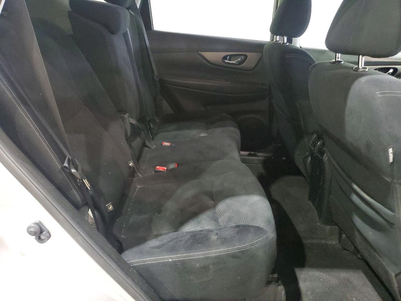 2016 Nissan Rogue S - zdjęcie 11