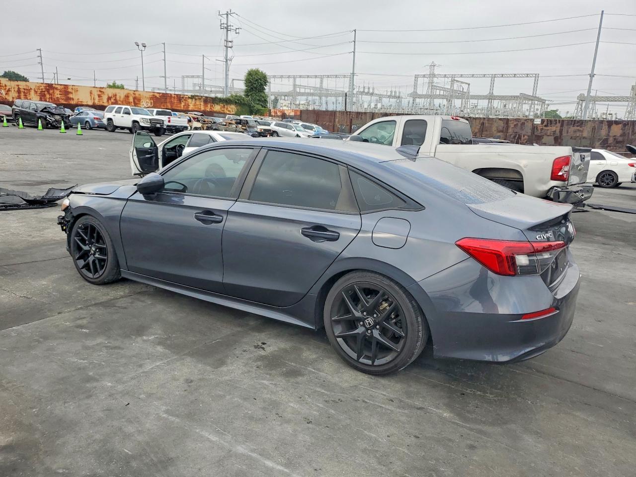 2022 Honda Civic Sport - zdjęcie 2