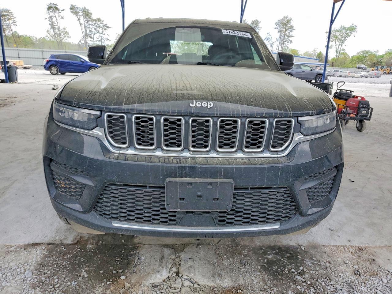 2024 Jeep Grand Cherokee Laredo - zdjęcie 5