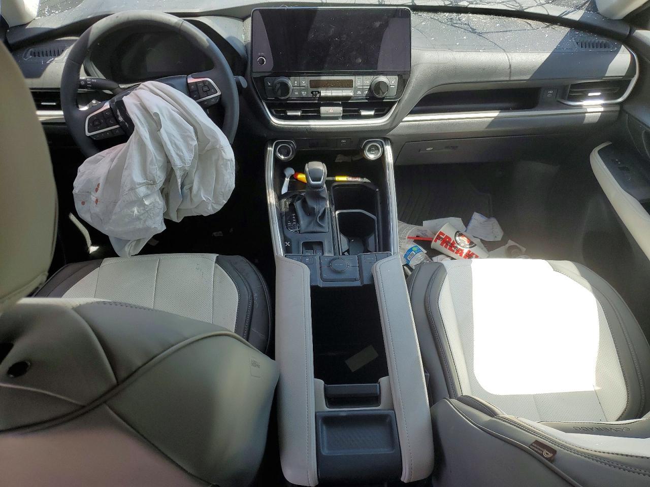 2025 Toyota Grand Highlander Xle - zdjęcie 8