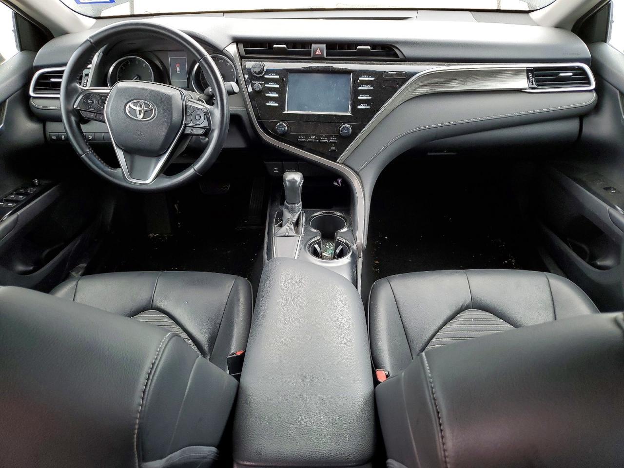 2018 Toyota Camry Se - zdjęcie 8