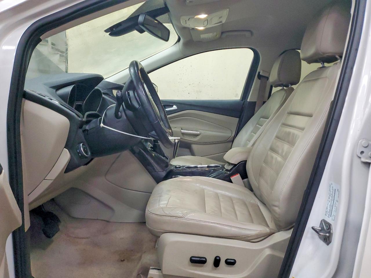 2016 Ford Escape Titanium - zdjęcie 7