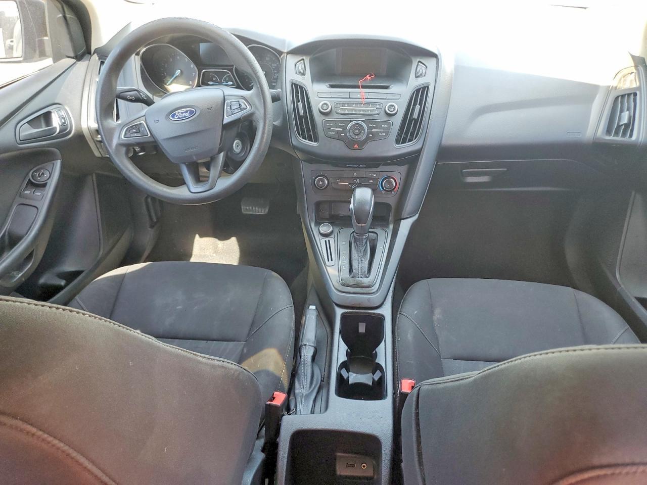 2017 Ford Focus S - zdjęcie 8