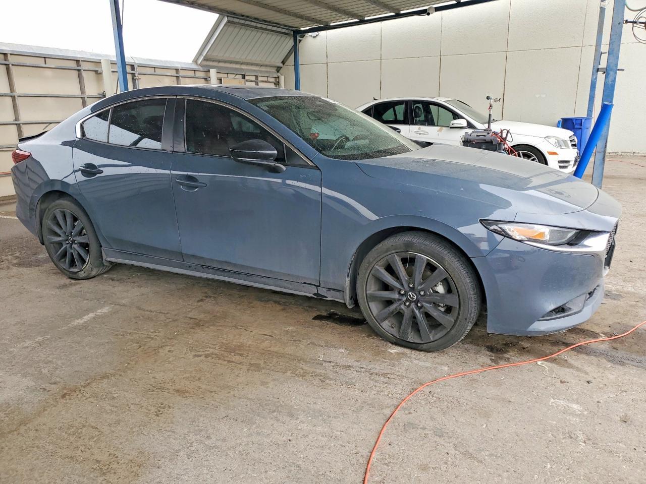 2024 Mazda 3 Preferred - zdjęcie 4