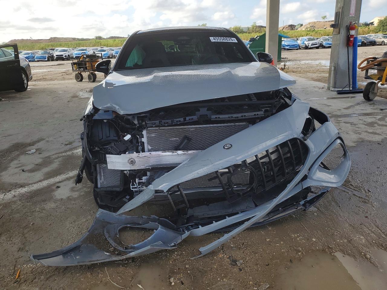 2026 Mercedes-Benz Cla Amg 45S 4Matic - zdjęcie 5