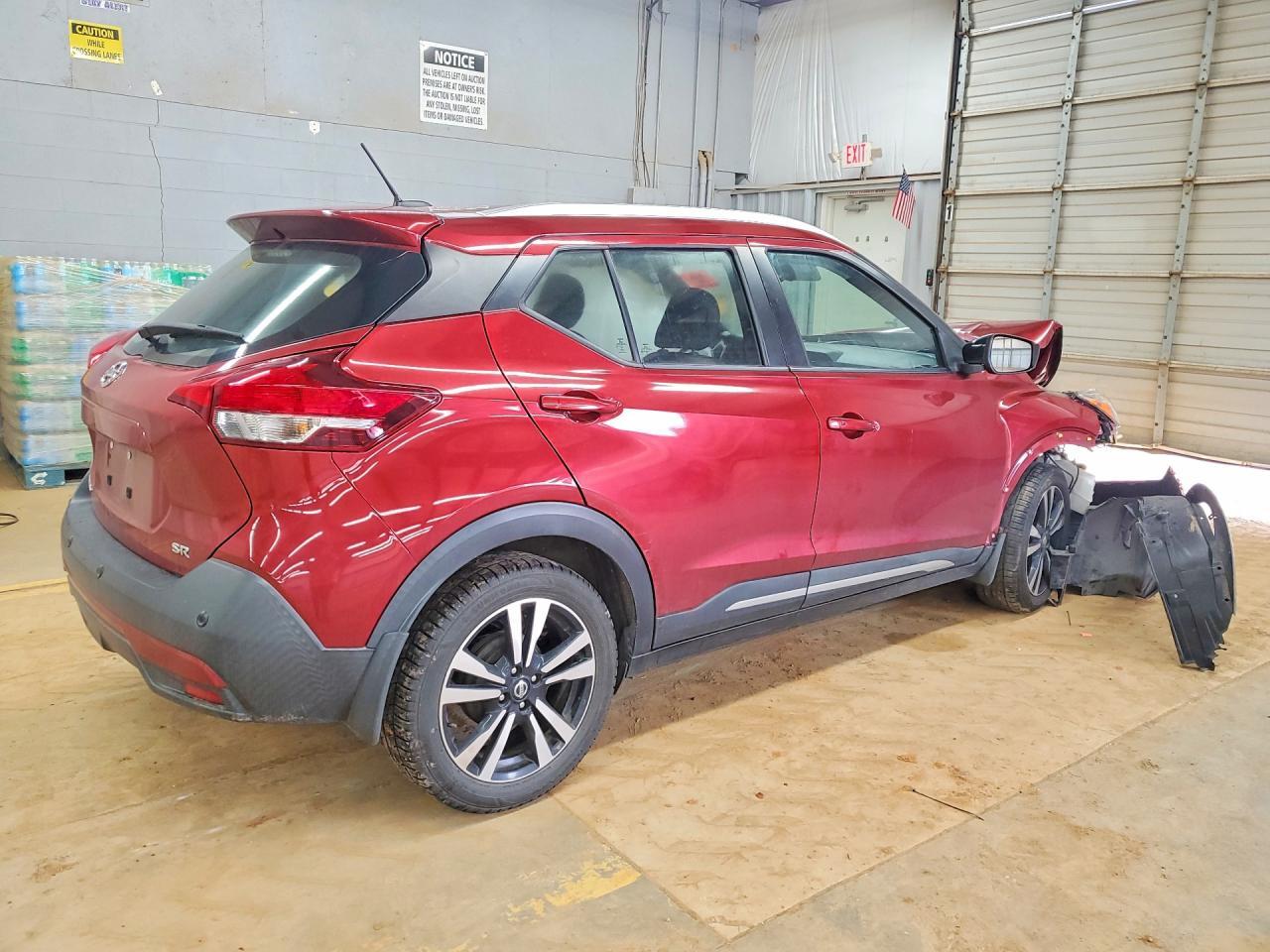 2020 Nissan Kicks Sr - zdjęcie 3