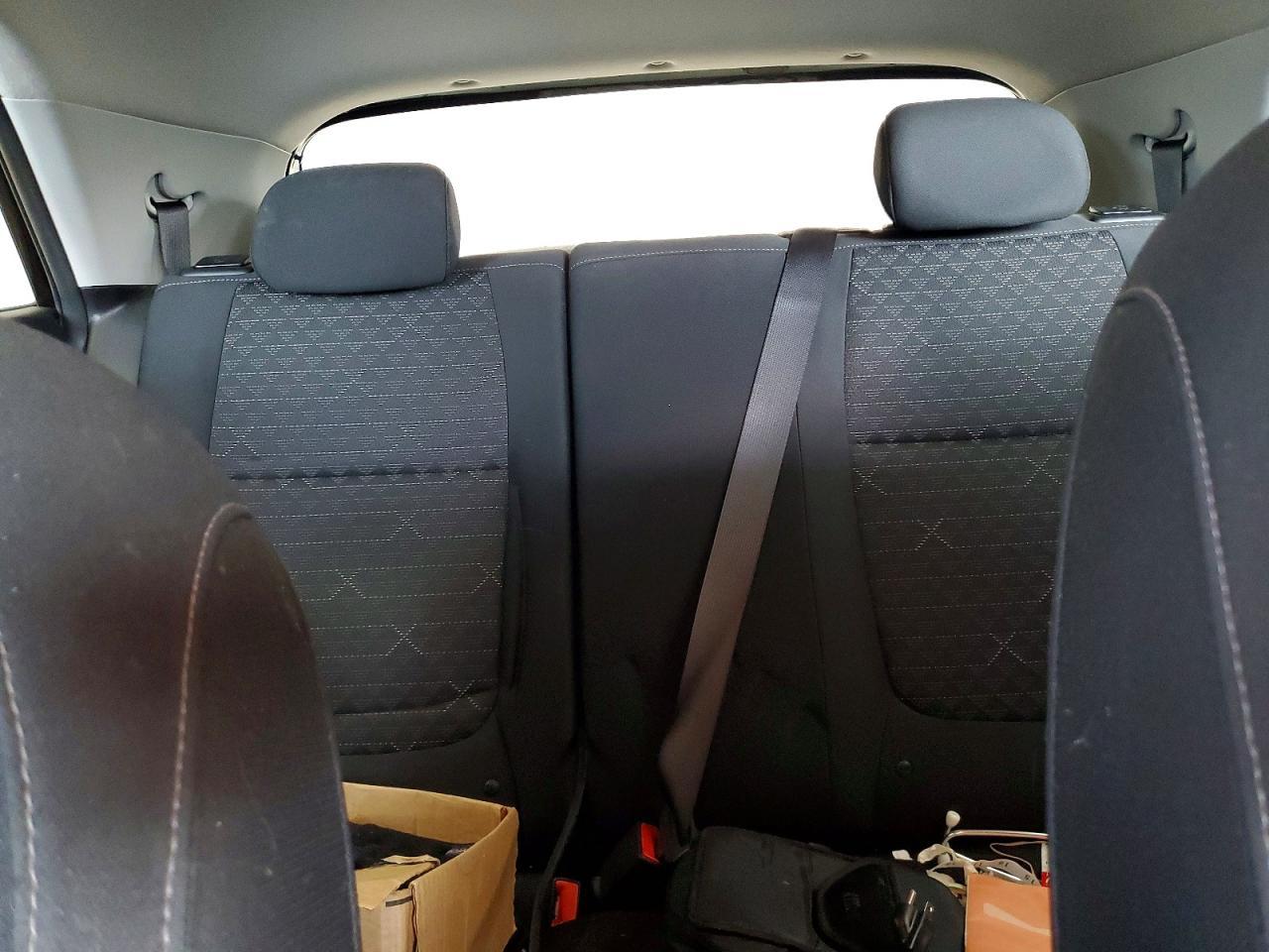 2022 Kia Rio 5-Door S - zdjęcie 10