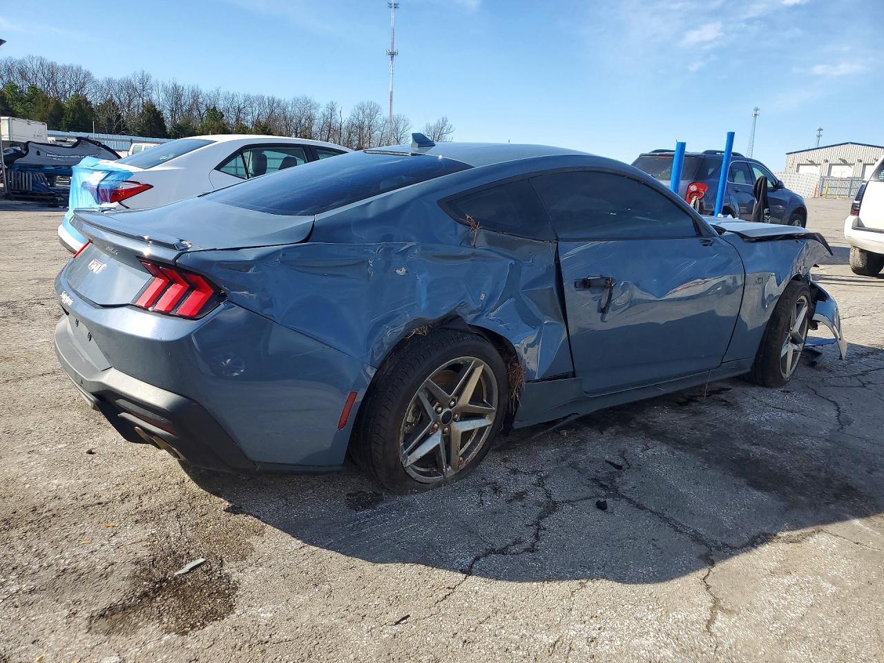 2025 Ford Mustang Gt - zdjęcie 3